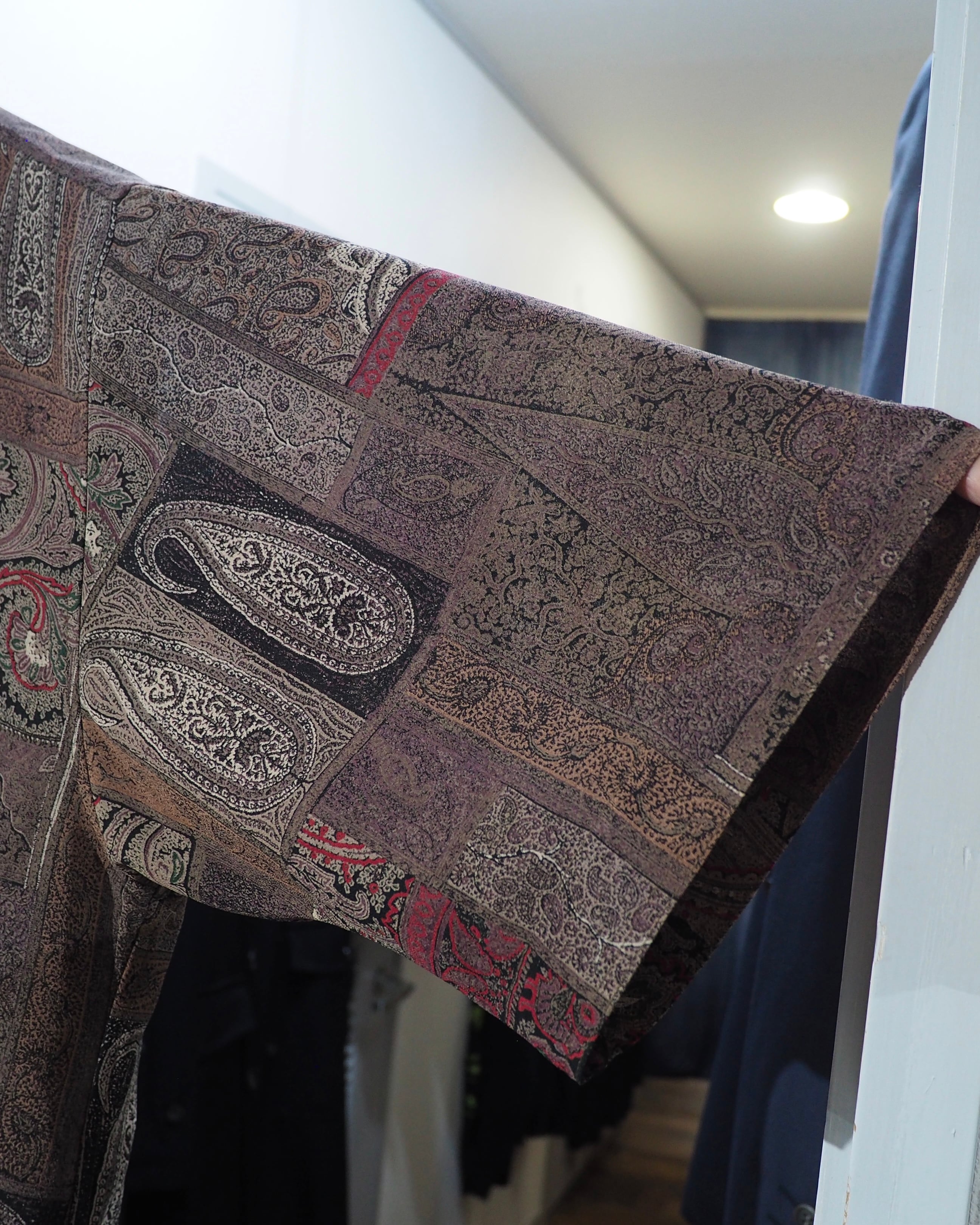 1990s Beautiful Classic Paisley pattern vintage loose SS shirt