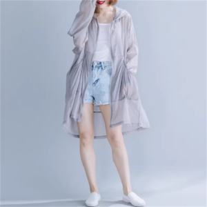 【送料無料】アウター ラッシュガード 羽織り カーディガン ロングカーディガン 日焼け防止 UV サマーカーディガン ガウン 冷房対策 ロング 長袖 Vネック フード付き フレア Aライン 透け感 シースルー ポケット ファスナー 薄手生地 かわいい 大人可愛い 綺麗 シンプル カジュアル 大人 上品 おしゃれ お洒落 大人女子 こなれ感 コンサバ 定番アイテム 体型カバー ガーリー 無地 夏 女性 レディース ママ 20代 30代 40代 お出かけ お茶会 授業参観 休日 プール 海 ビーチ リゾート