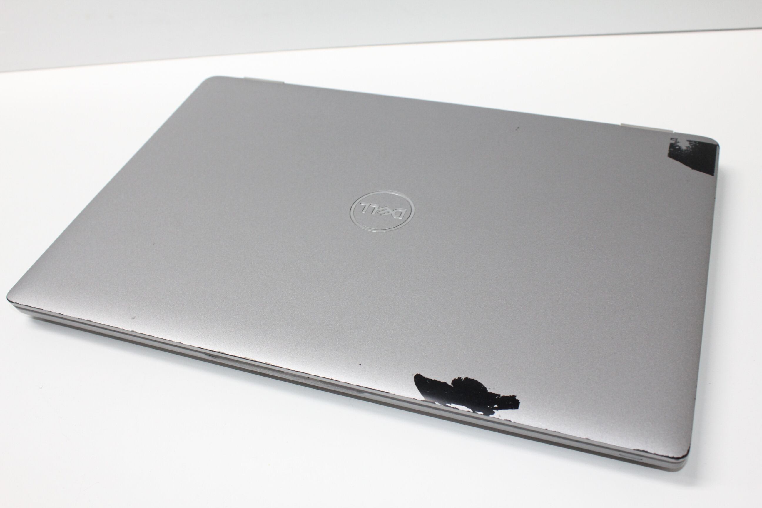 中古ノートPC】Dell〈Latitude 5320〉第11世代Core i7/SSD256GB/メモリ