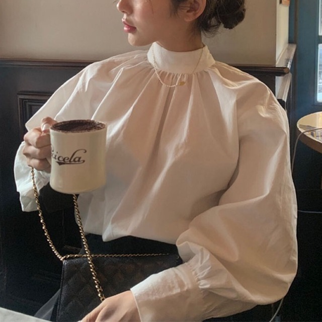 ワンカラー トップス シャツ ブラウス レディース 春 春 秋 かわいい きれいめ カジュアル ゆったり オフィス 白シャツ 長袖 ゆったり 大きめ 長袖 ボリューム袖 ドルマンスリーブ ハイネック ストレート プリーツ シンプル 白 ホワイト ワンサイズ ゆったり かわいい 大人可愛い きれいめ シンプル カジュアル 大人 上品 おしゃれ ナチュラル 無地 コーデ スタイル 楽ちん 体型カバー 普段使い 10代 20代 こなれ感 ラフ ラブリー キュート ガーリー 個性的 カジュアル オフィス OL