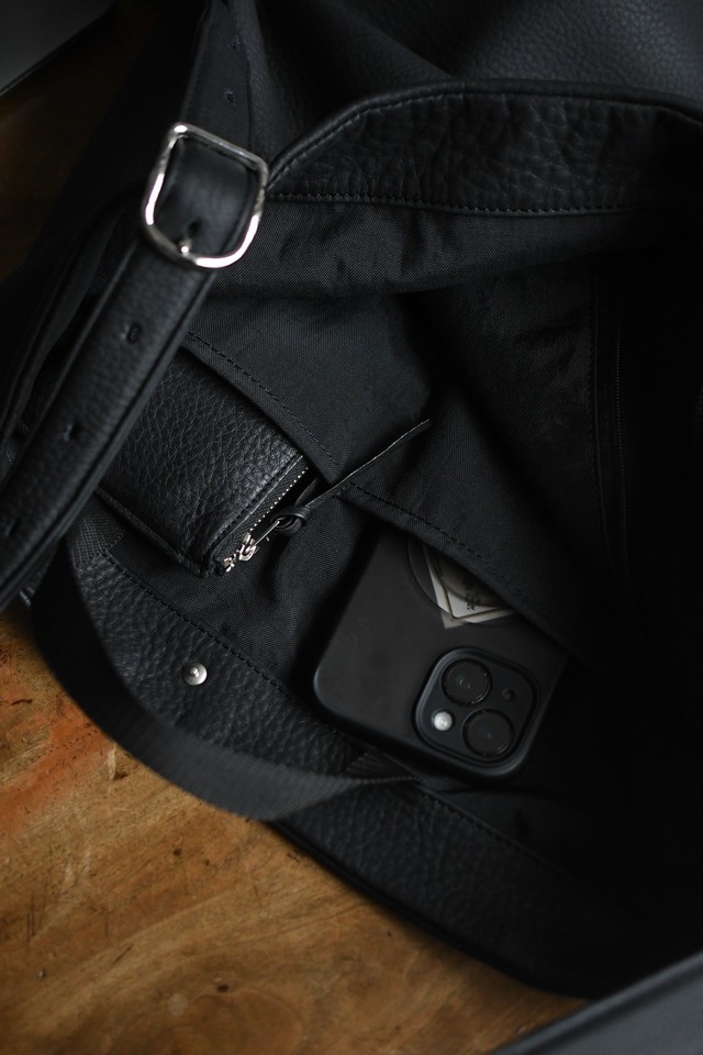 ERA. /  EO SHRINK RE:PIRE BAG (BLACK)