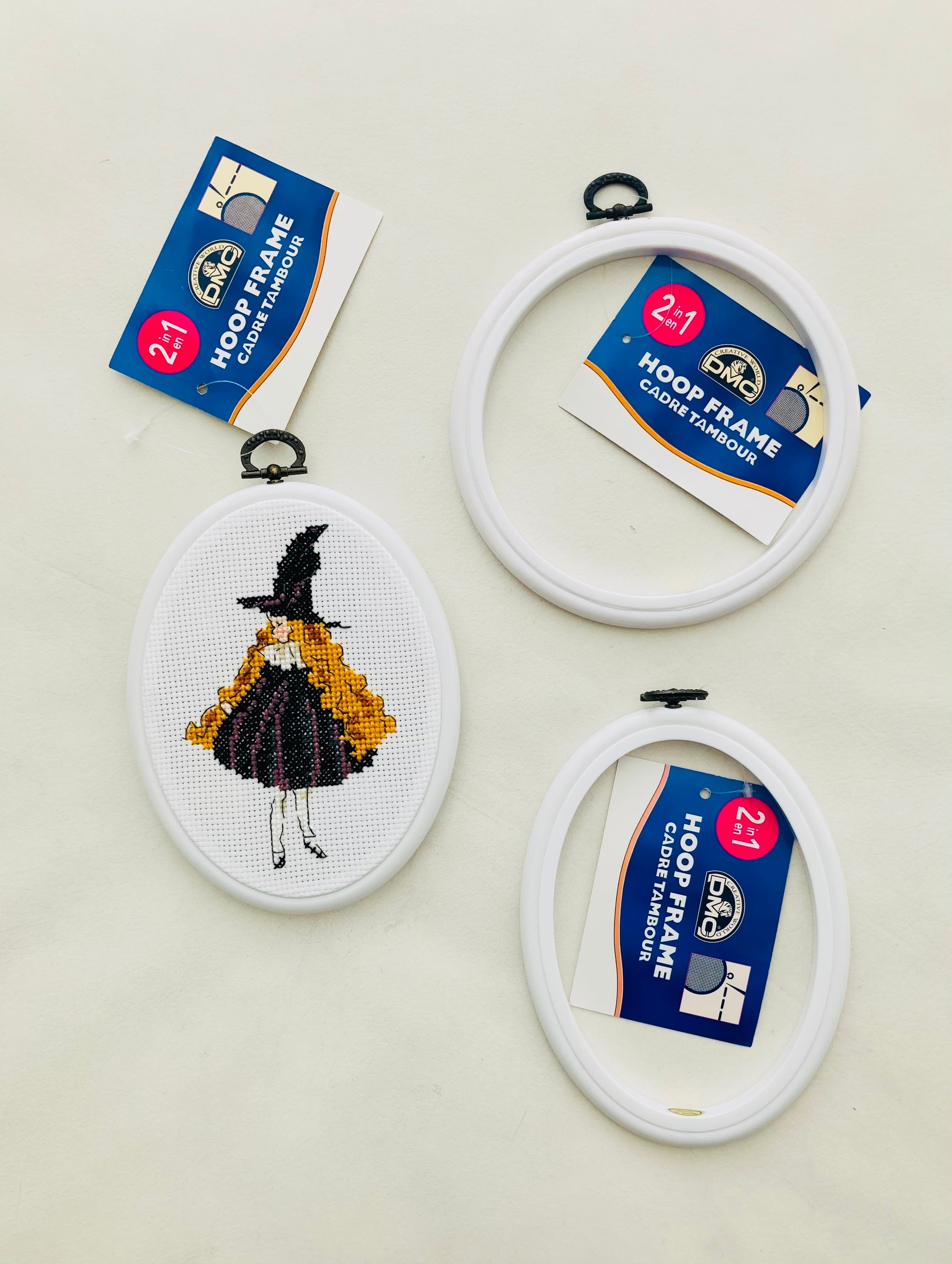 刺繍枠フレーム 白 楕円形 約13×9cm(内側) 樹脂製 DMC | Hirondelle et