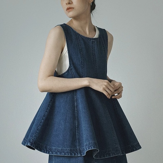 Denim Peplum Sleeveless トップス [26010394]