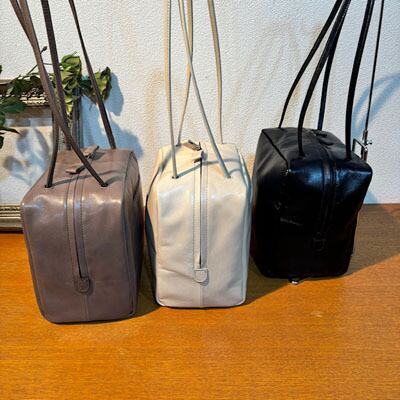 B.stuff 展示会人気NO.1!スクエア2WAYバッグ