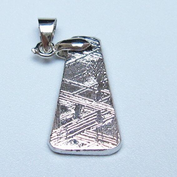 ギベオン ペンダント 隕石 メテオライト 一点物 メール便可 112-13400