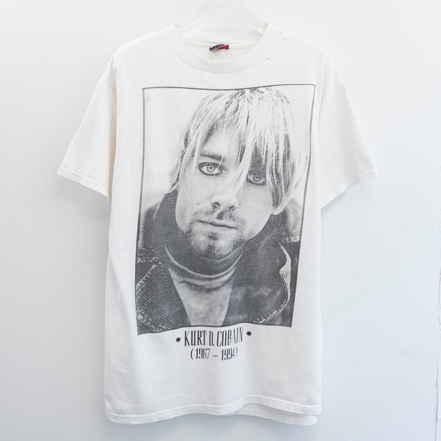 Nirvana " Kurt Memorial Monotone ” Giant XL 【A5-70】