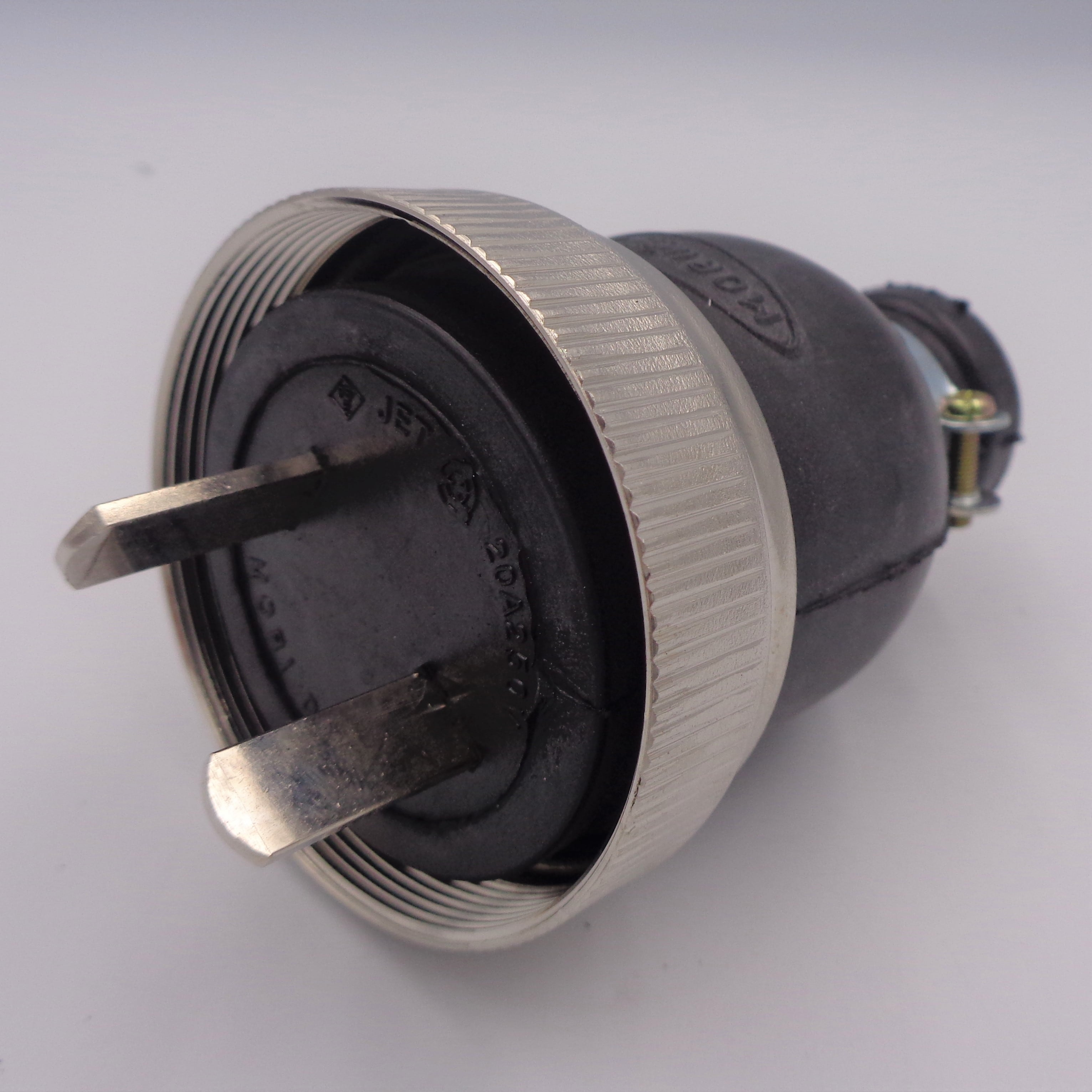 ☆ 大黒屋ホールディングス 森電機 防水型プラグ 型番5943 200V☆