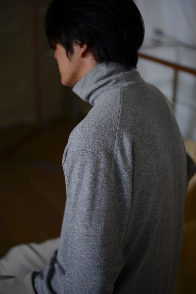 Ex Alashan cashmere “long sleeve Tee” mid turtle Knit (Gray)