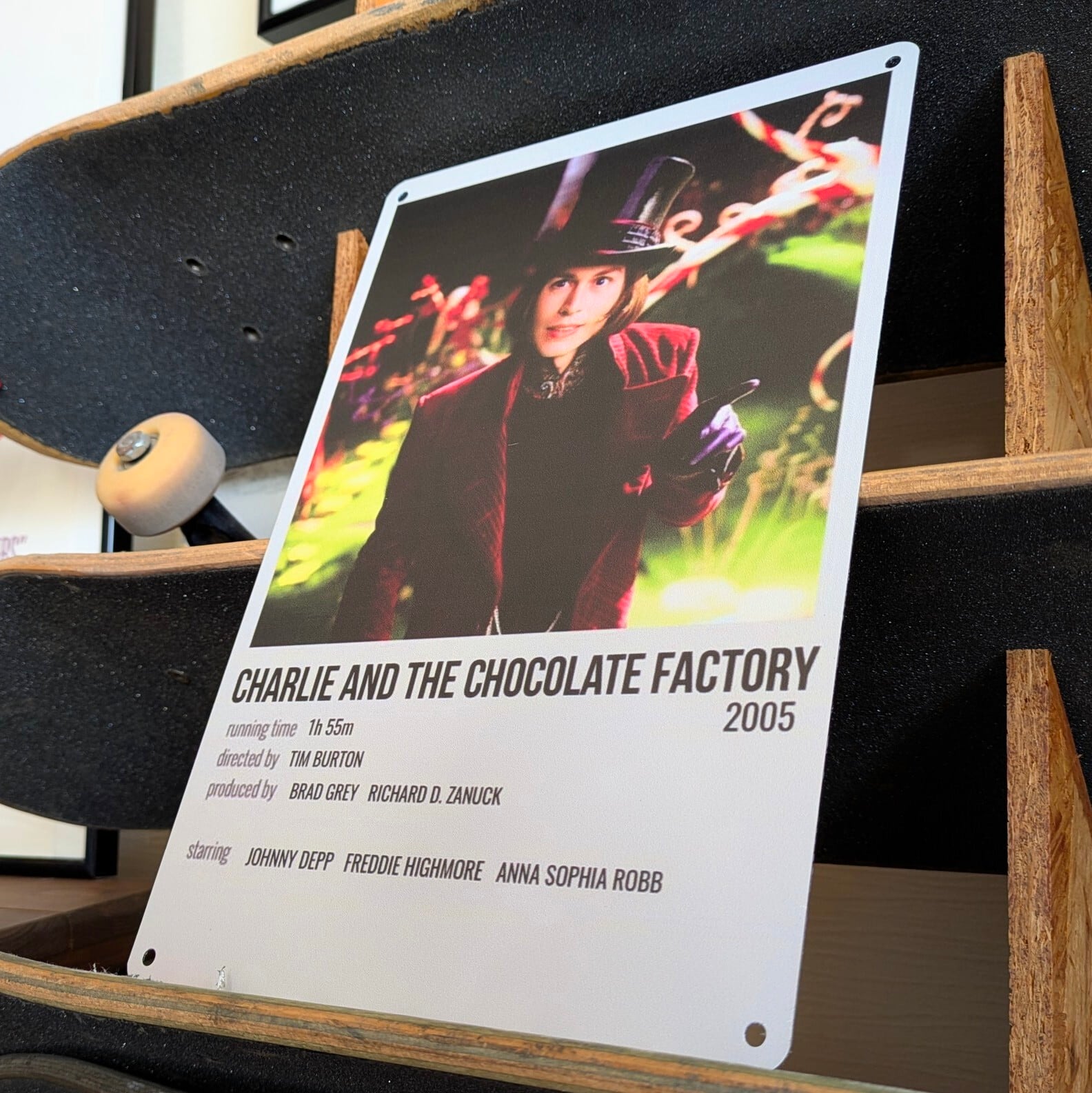 送料無料!ちょうどいいブリキ看板 【 Charlie and the Chocolate Factory / チャーリーとチョコレート工場 】 METAL SIGN / メタルサイン / ブリキ看板 / サインボード / ビンテージ加工〚アメリカン雑貨 アメトイ〛