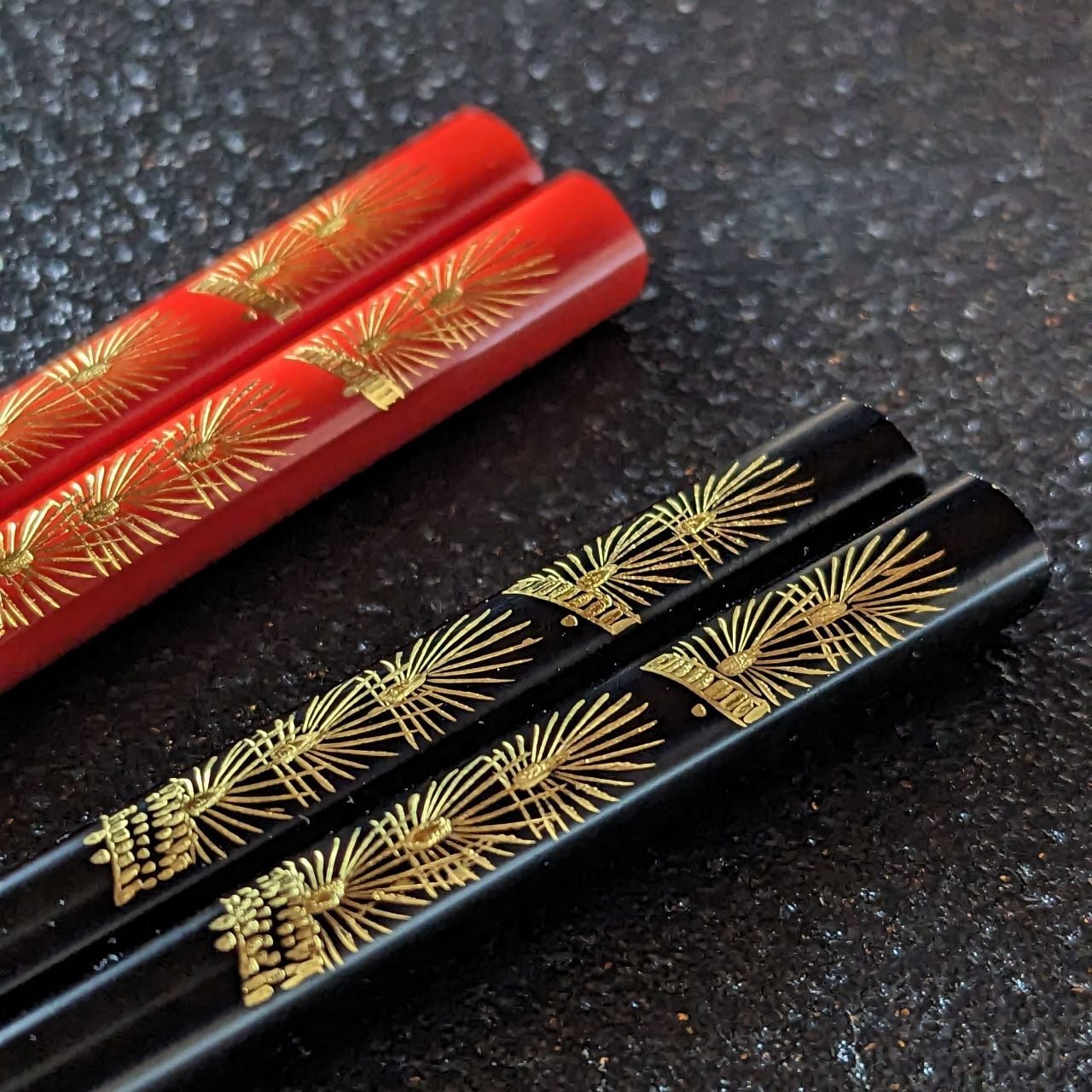 輪島塗 化粧箱二膳入 手彫沈金 松