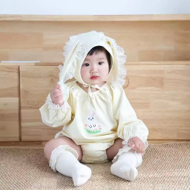 【秋作】ウサギボンネット付きロンパース