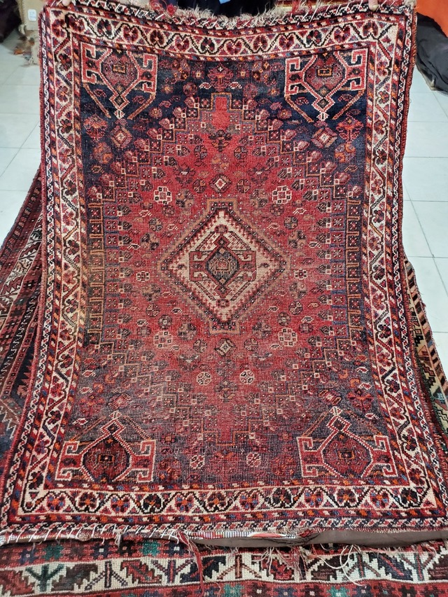 絨毯クエスト48【No.65】 ※現在、こちらの商品はイランに置いてあります。ご希望の方は先ずは在庫のご確認をお願いします。