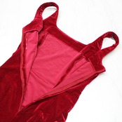 【美品 フラダンス衣装】レッド ワンピース ドレス ベロア タンクトップ 赤 無地 シンプル 光沢 高級感 鮮やか 上品 アロハ