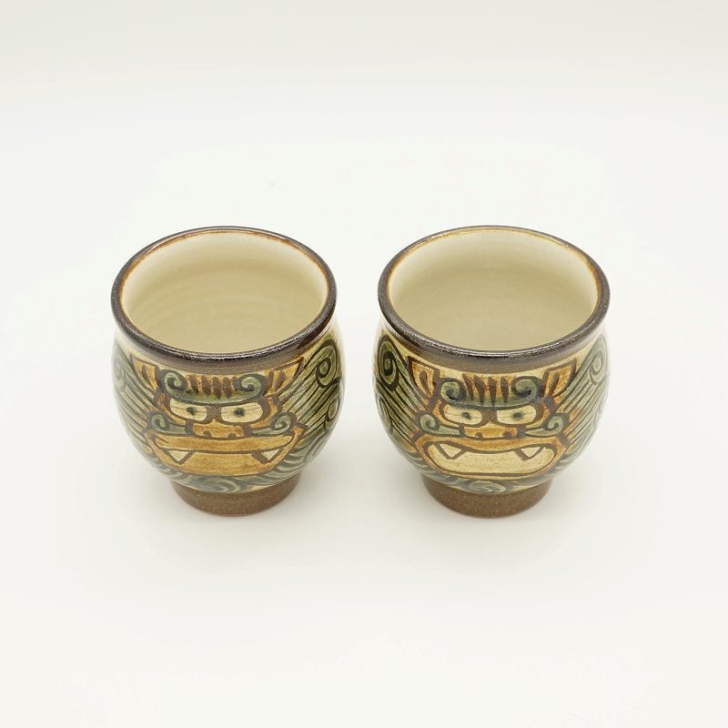 シーサー湯呑【陶器屋須藤】 | 沖縄の工芸品うぃーりきさん