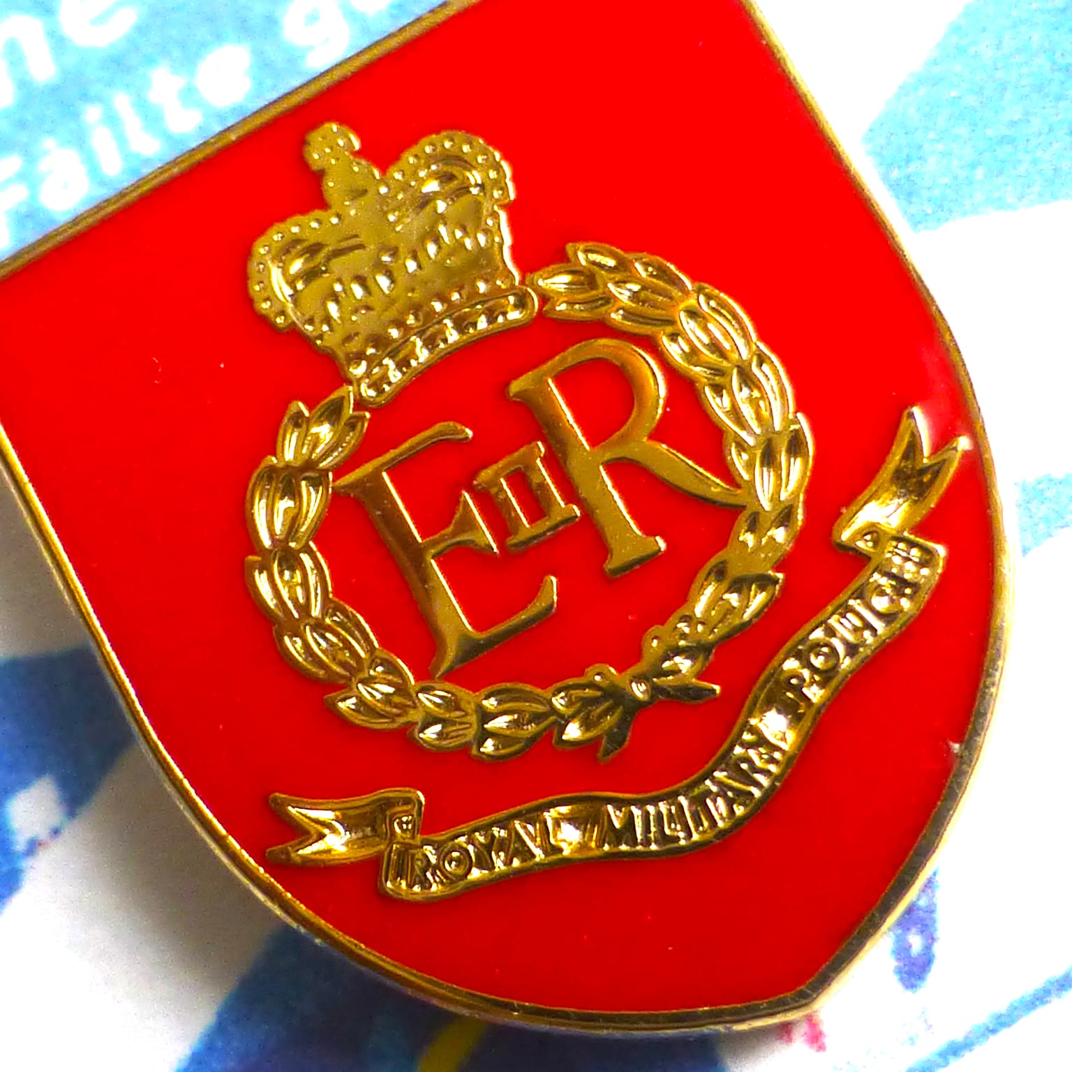 海外雑貨＜ｱｸｾｻﾘｰ スコットランド☒ピンズ／ロイヤルミリタリーポリス