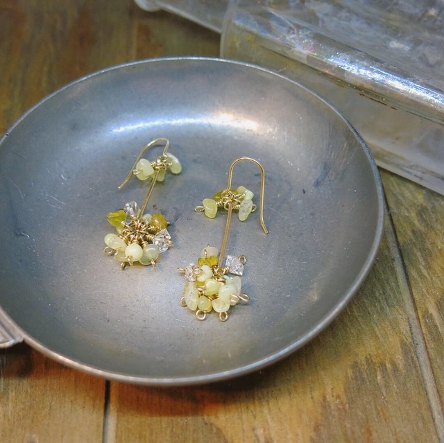 イエローオパール×ハーキマーダイヤモンドのミモザピアス