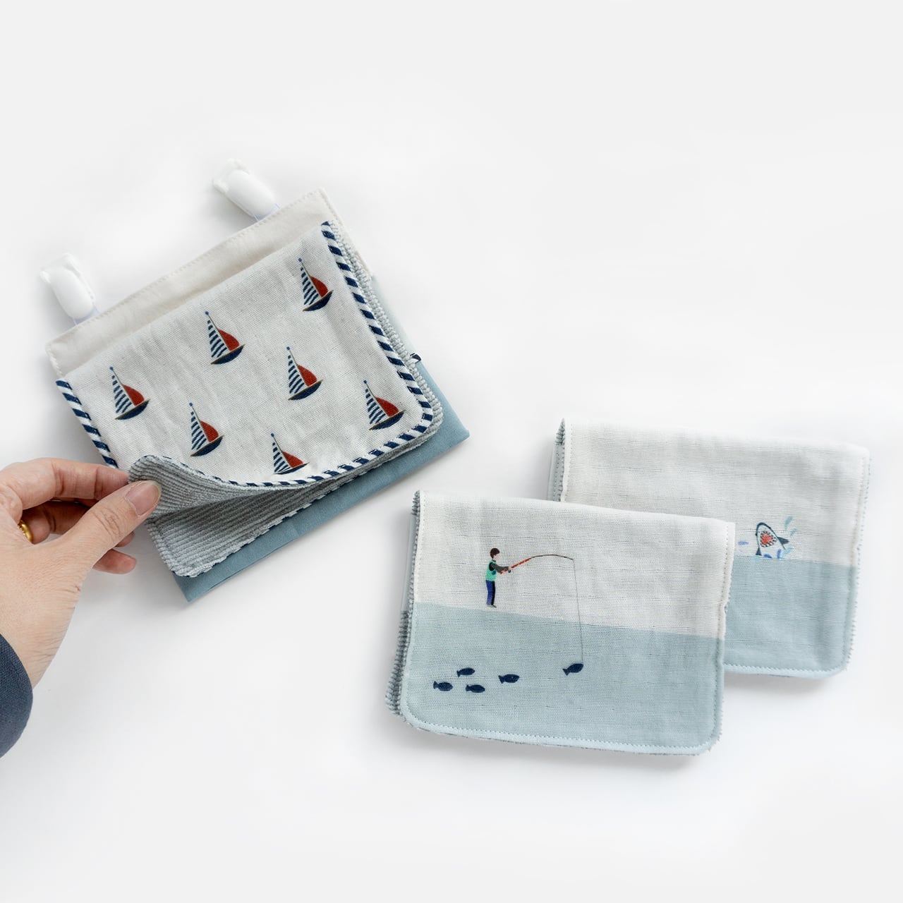 ズボラさんの移動ポケット風ハンカチ3枚目から440円受付C01