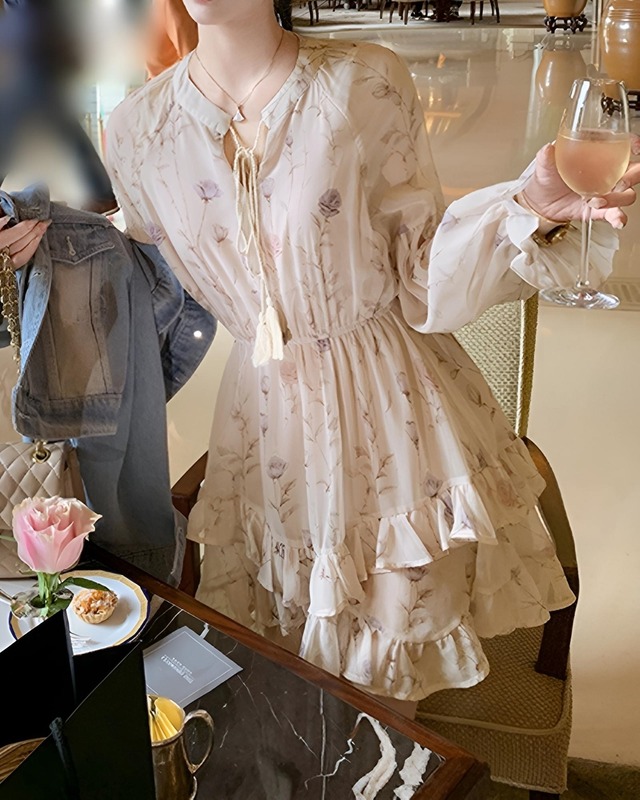 タッセルフラワーシフォンフリルワンピース　25WP02081