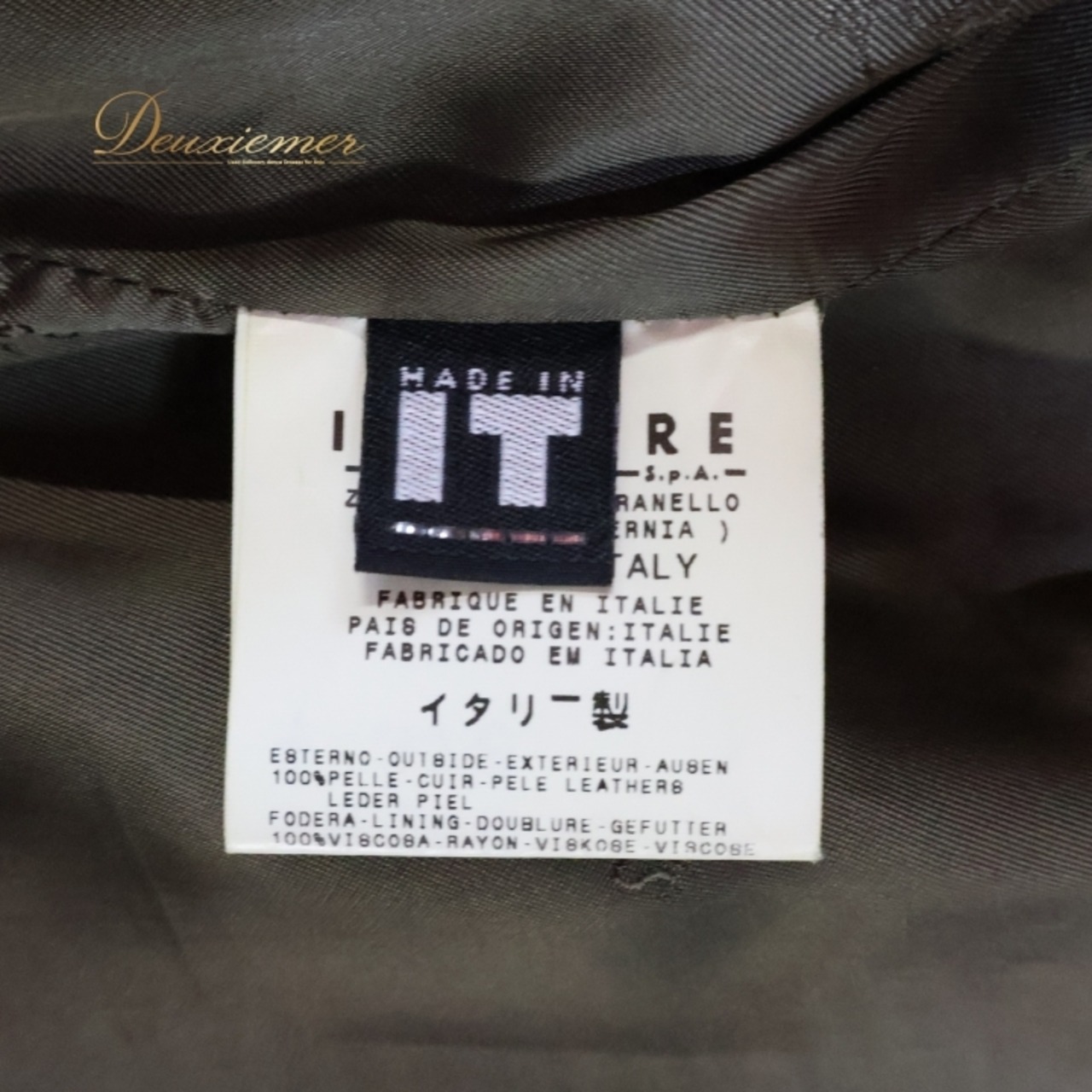 レディース ファッション ジャケット VERSUS ヴェルサス 上着 カーキ系 フォーマル カジュアル イタリア製 長袖 ポケット付き 高級感 おしゃれ 上品 オフィス お出かけ アウター デザイン シンプル レディースジャケット カーキ色 コーディネート