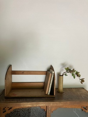 レトロな本立て