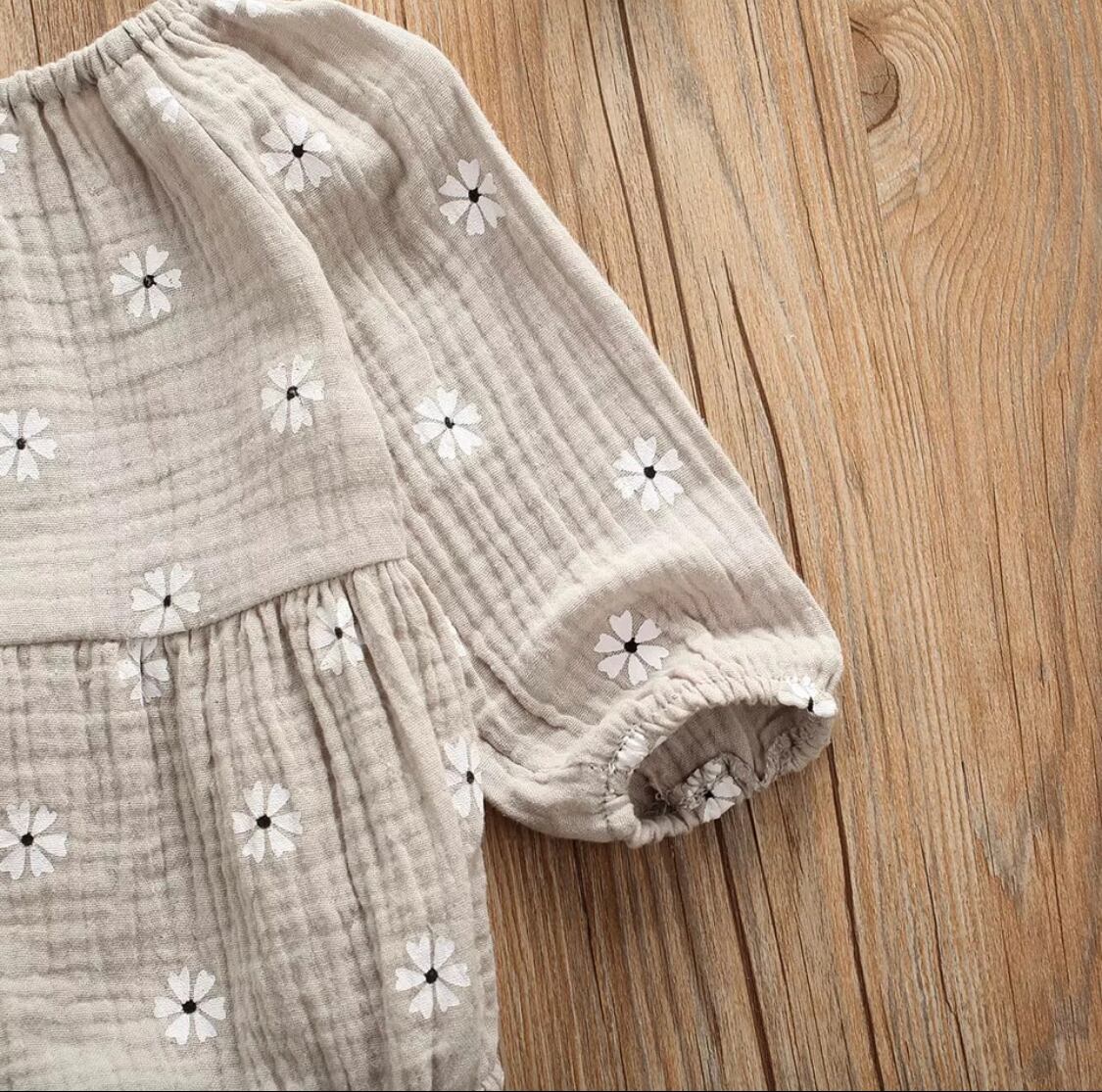 ナチュラルホワイトフラワーロンパース》》》》》海外子供服 ナチュラル ベビー 女の子 インポート トレンド 撮影 フォト