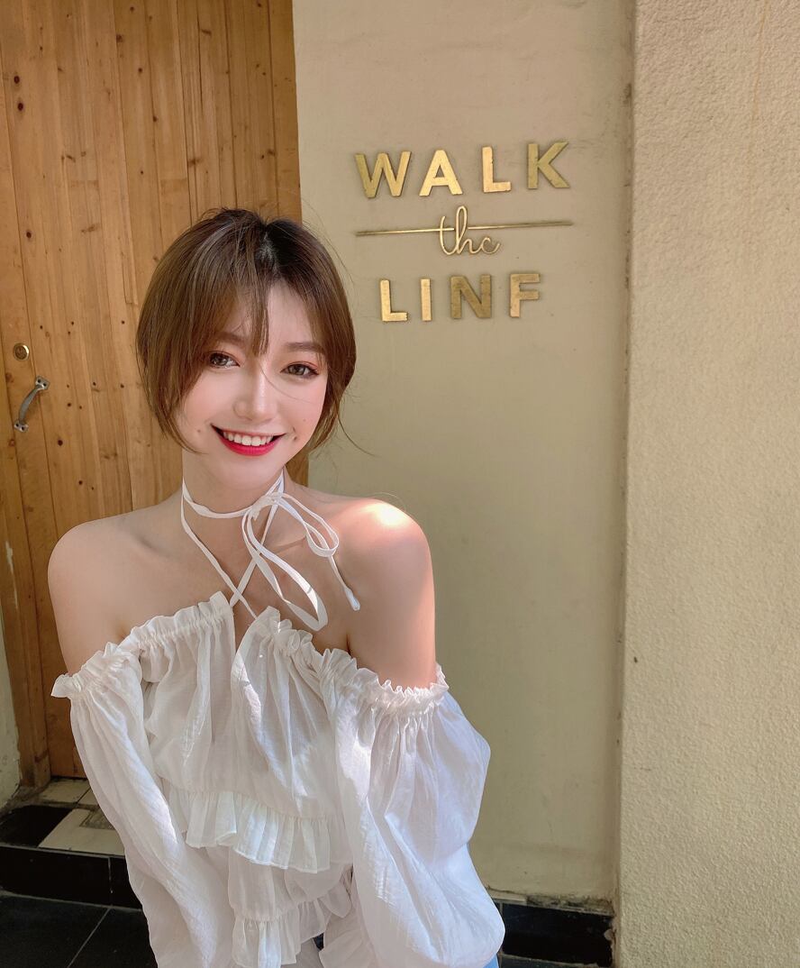 ハンギングネックパフスリーブホワイトシフォンシャツレディース秋長袖レースシャツ2020新気性スリミングトップス ブラックストロベリース69975784973