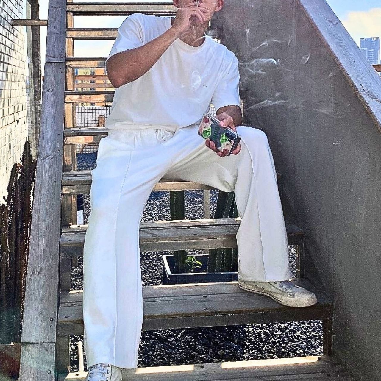 ルーズストレートセンタープレスパンツ　MT0530002