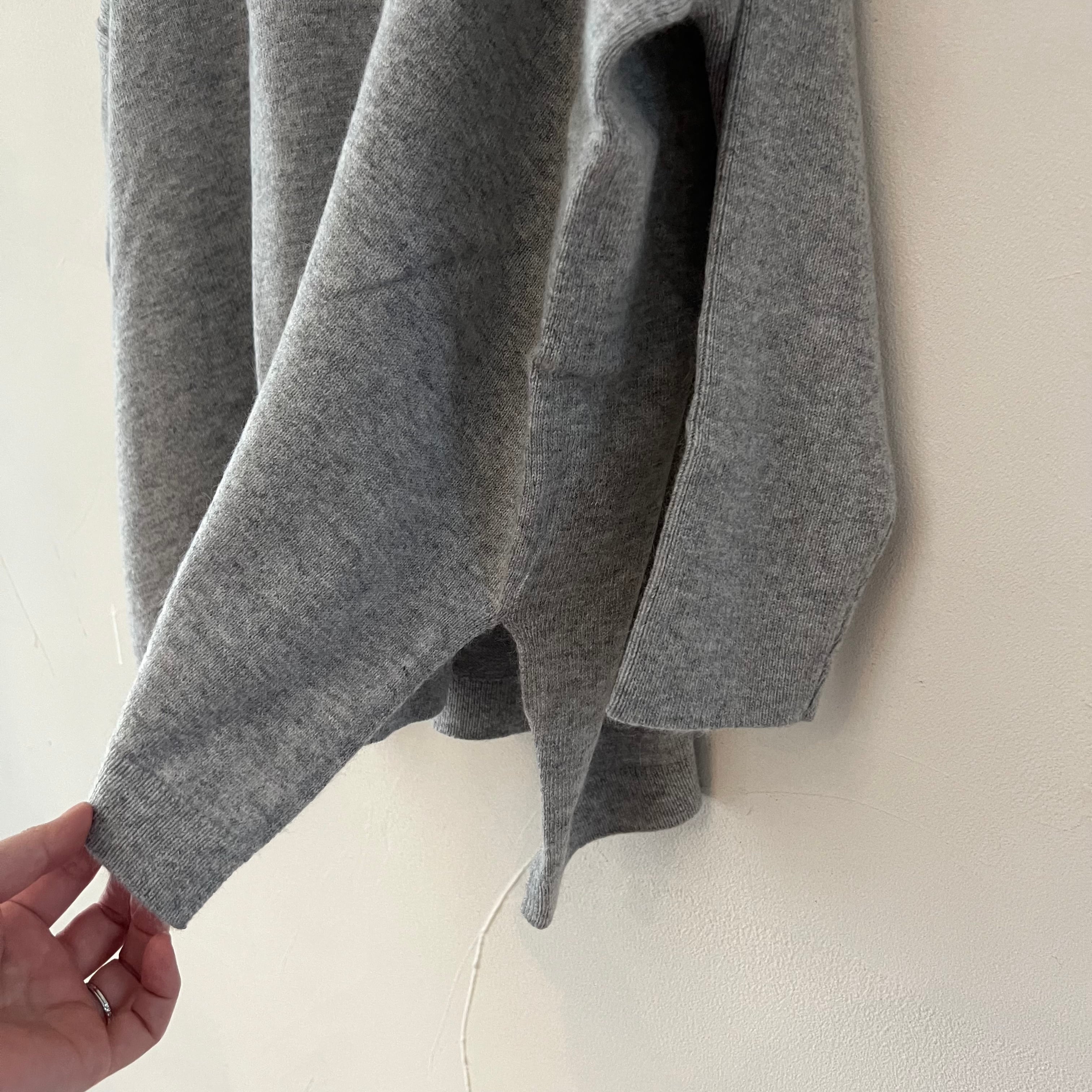 【SELECT】アンゴラ混Vネックポンチョ風ニット