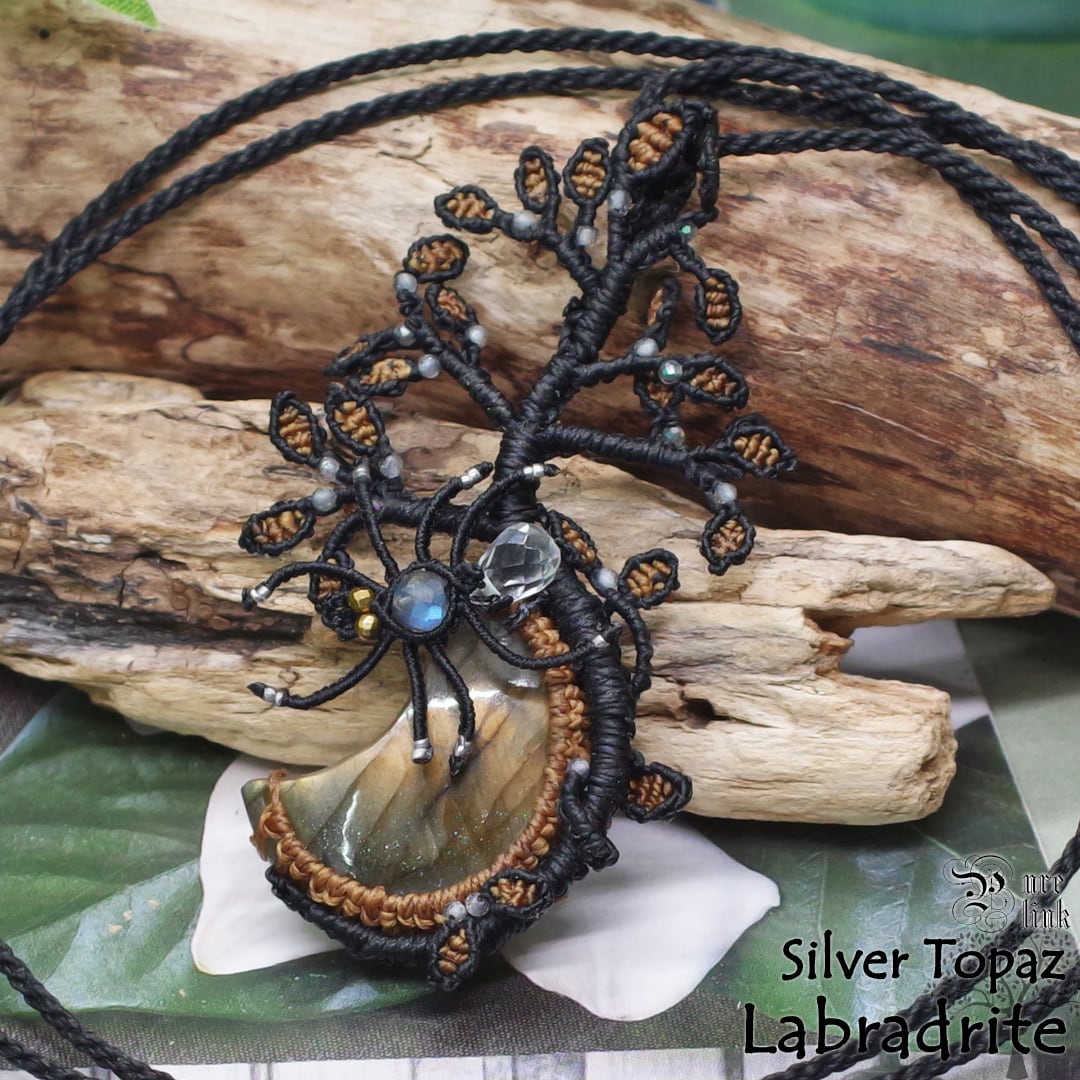 天然石ラブラドライトの生命の樹〜Tree of Life マクラメネックレス