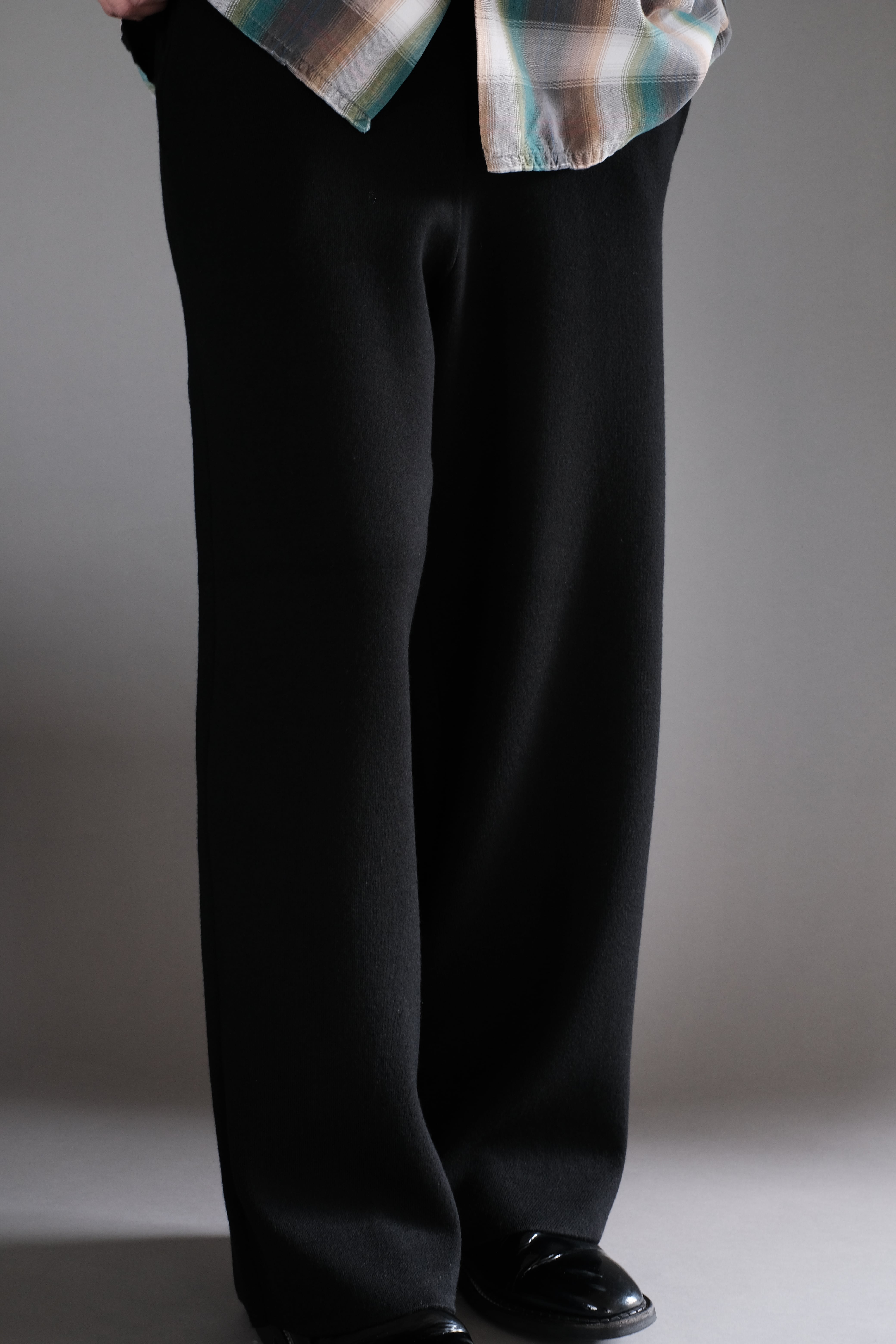 OMAR AFRIDI / DOUBLE KNITTED STRAIGHT PANTS | LIVING