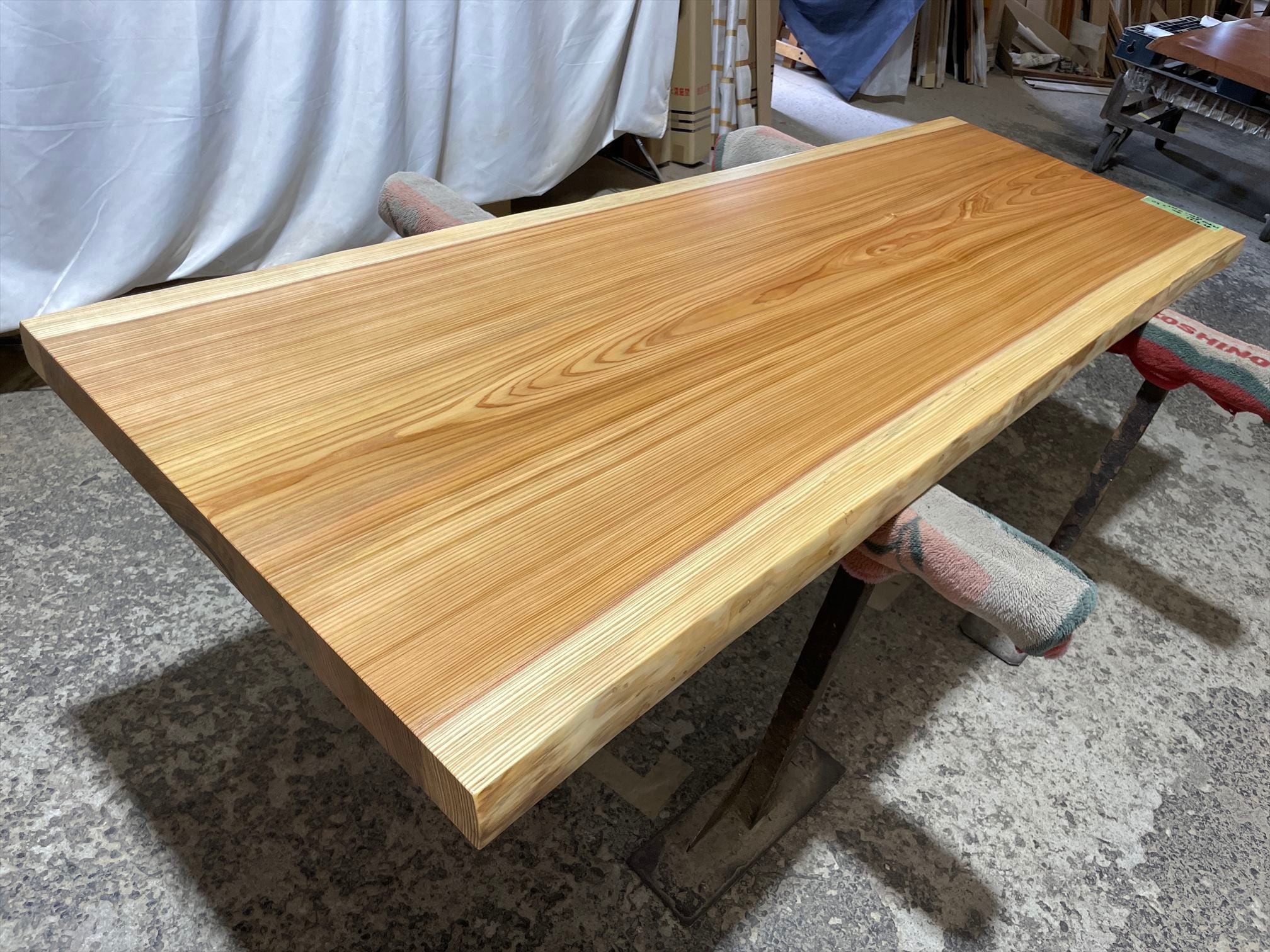 杉9131 一枚板無垢 1940x670-710x50mm 乾燥材 センターテーブル