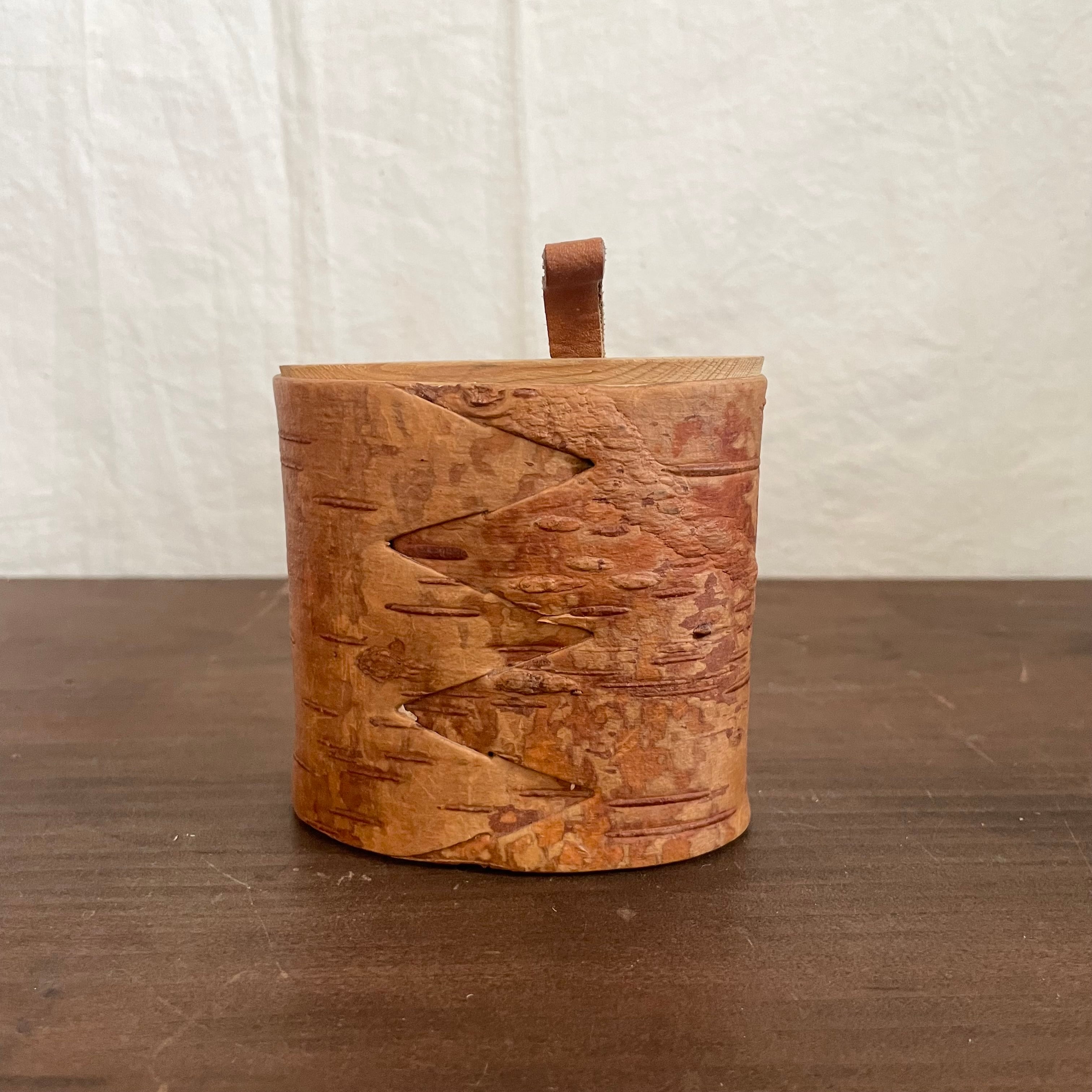 白樺の樹皮のいれもの27 | tsuitachi craft&brocante