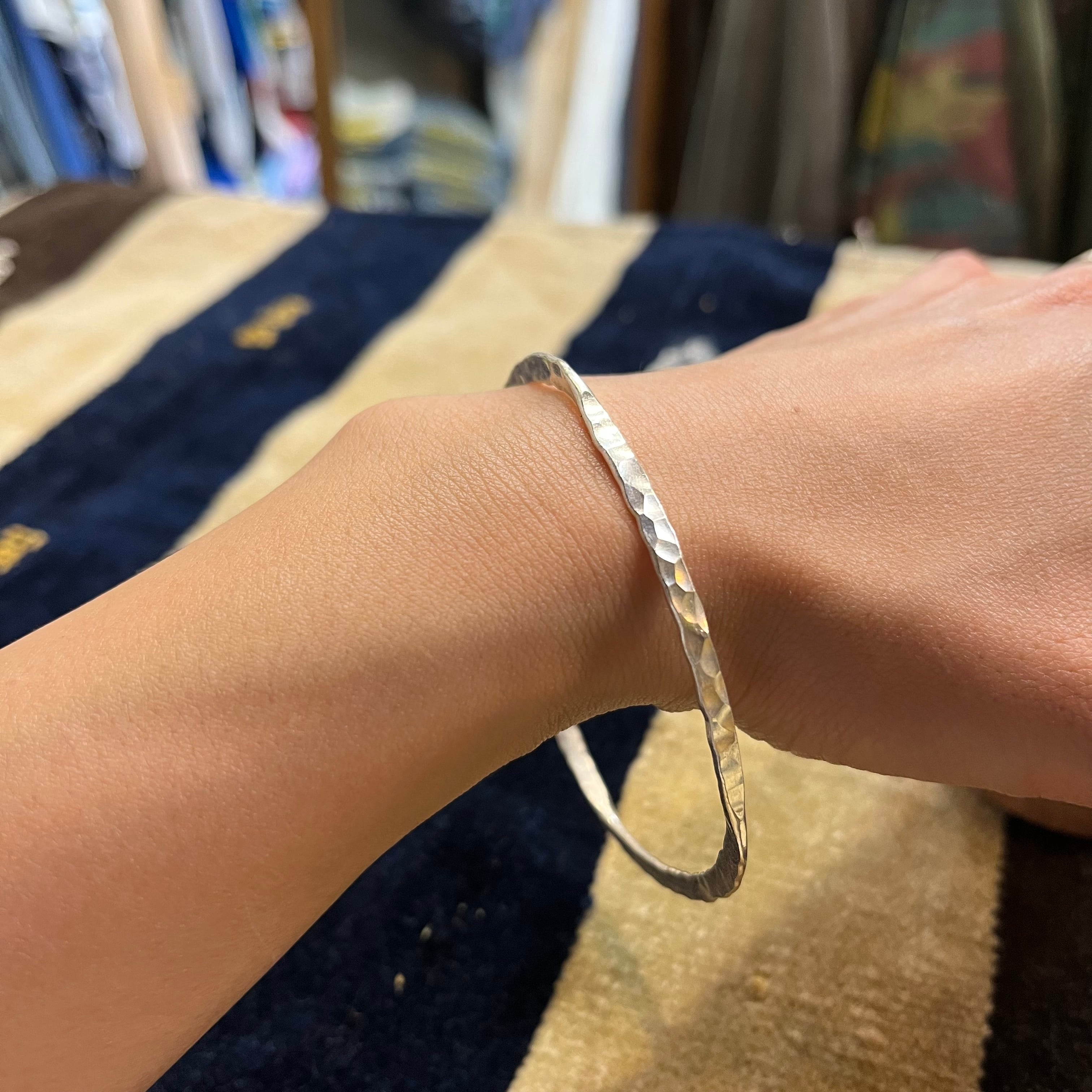 Karen silver bangle | CIRCUS VINTAGE