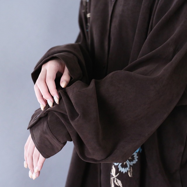 "刺繍×花" asymmetry design over silhouette fake suede shirt