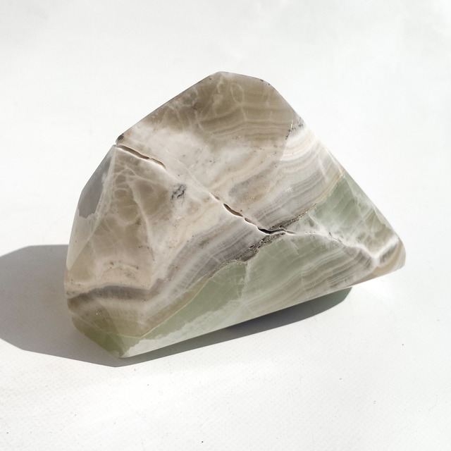 Pistachio calcite free form