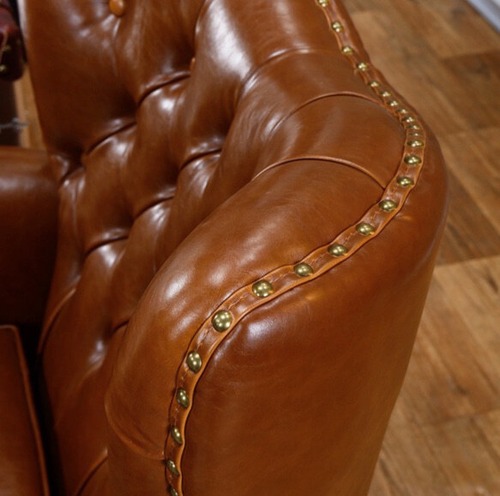 椅子 チェア クラシック アームチェア アンティーク調 ブラウン モダン 書斎 リビング キルティング