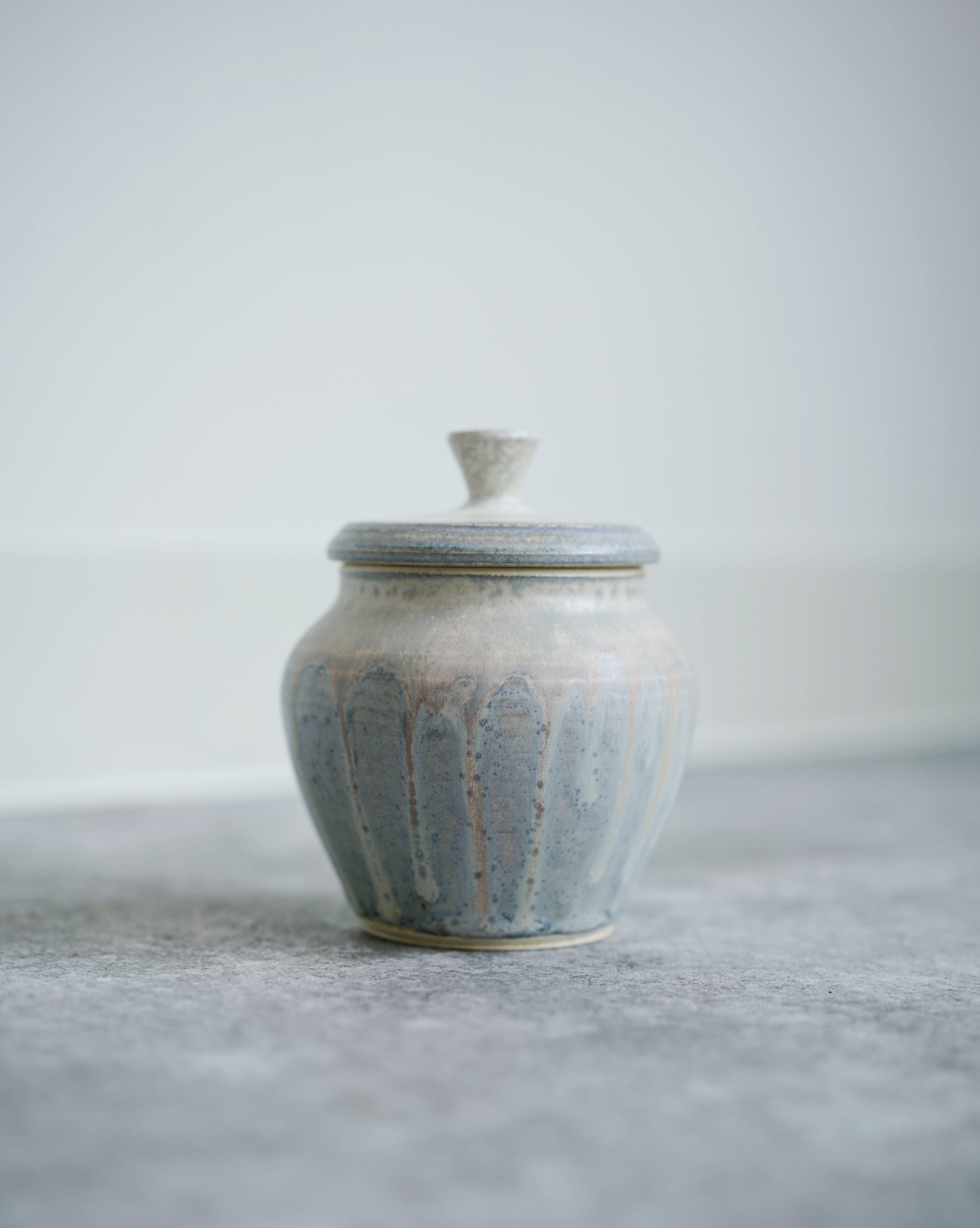 蓋物 / 杉山悠