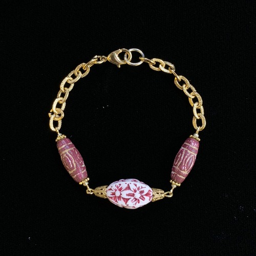 Tribal beads & chain bracelet