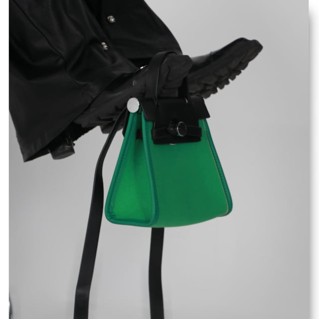 予約販売】ショルダーバッグ レザー メンズ シンプル グリーン 緑 ミニ