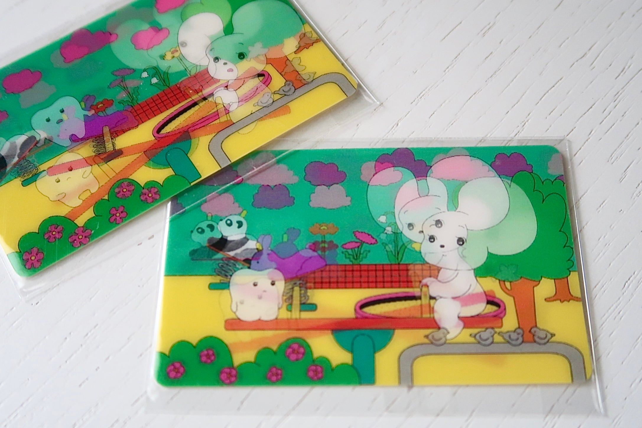 うごく！ステッカー屋さん」コラボステッカー【公園で遊ぶシラタマ