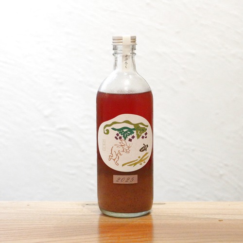 でじま芳扇堂  たすき  Art label やまぶどう×ニホンミツバチ 長崎県 480ml｜在来品種と自然発酵が紡ぐ古代のドラマ！生命力溢れる至高のクラフトどぶろく 【クール便】