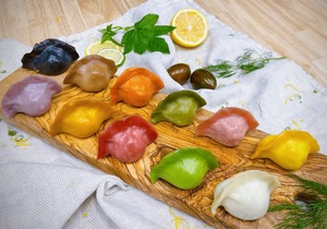 MIX11種類1個ずつ11個冷凍生餃子 ヴィーガン餃子　MIX 11pieces  Frozen VeganGyoza