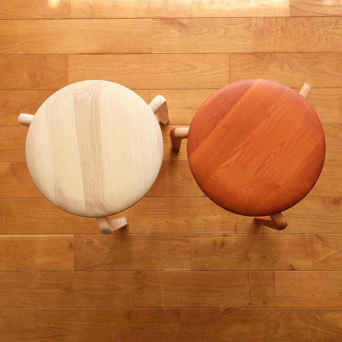 DENTO LISCIO STOOL 柿渋染 3本脚 スツール | Have Fun Furniture