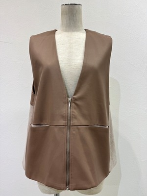 【ご予約】ヴィーガンレザーフレアベスト604515【cyantokyo】