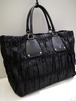 美品◆PRADA プラダ A4対応 ビジネス可 大容量 ギャザーデザイン ナイロンｘレザー トート ハンド バッグ 黒◆ 使い勝手抜群の大容量モデル