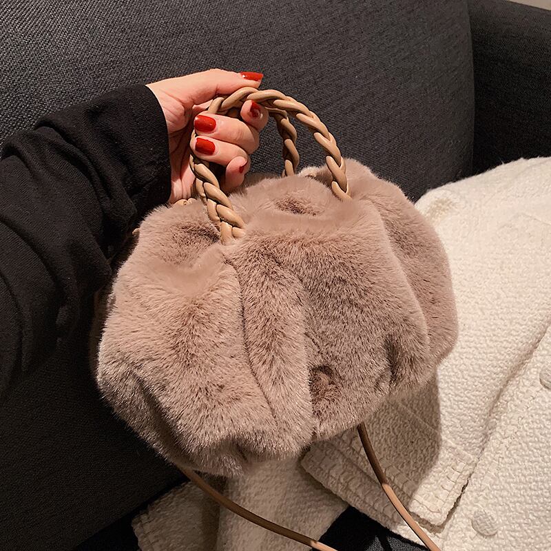 オータムウィンタープリーツ ふわふわ 秋物 冬物 メッセンジャーバッグ Tiancai_Wing_Bag24146114317