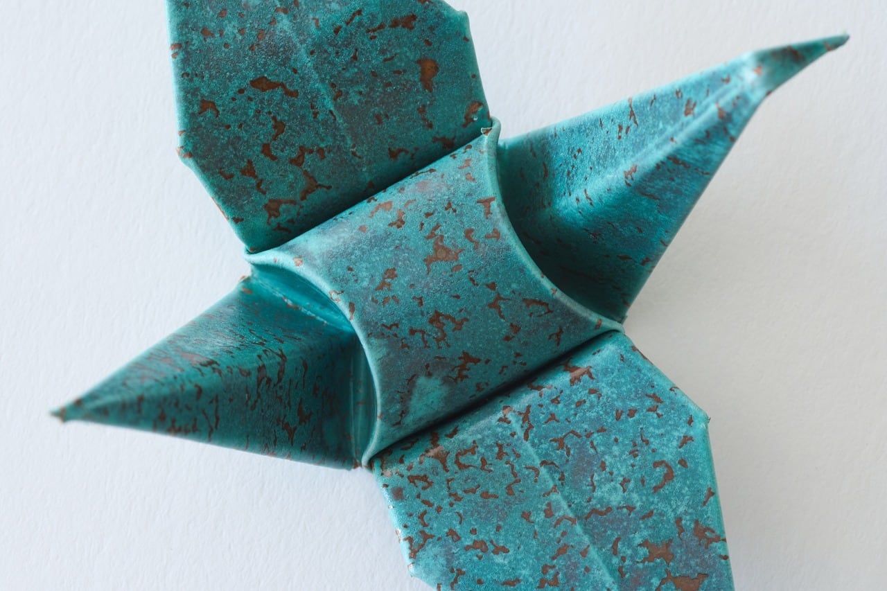 11月分】折鶴（緑青銅板製） | 和國商店