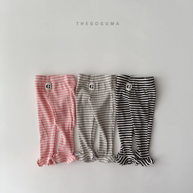 【ﾉﾍﾞﾙﾃｨ＆送料無料】Ruffled Striped Leggings / the goguma