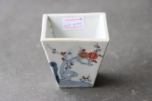 ニュウ かまきず 古伊万里 色絵 草竹梅文 角向付 B アウトレット