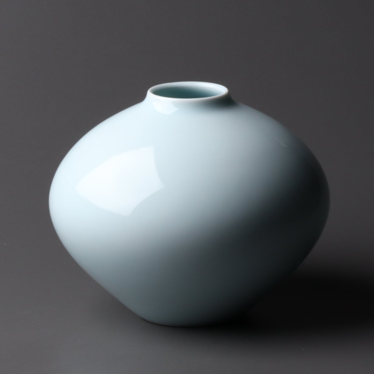 花入れ | 有田焼 白磁・青磁 佳秀窯 西山 正 公式オンラインストア